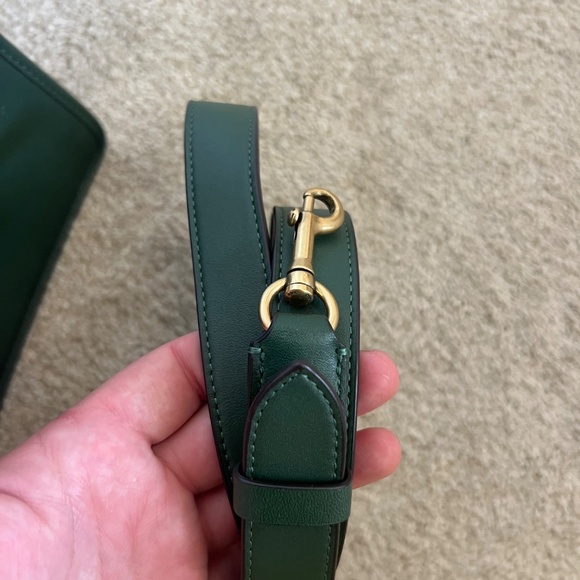 Coach Willis - Picture 8 of 8